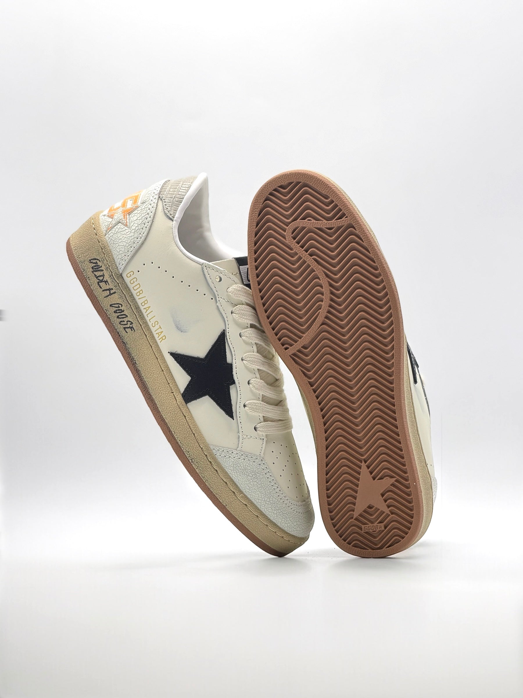 Golden Goose Ball Star “Black Star” | Beige-Negro