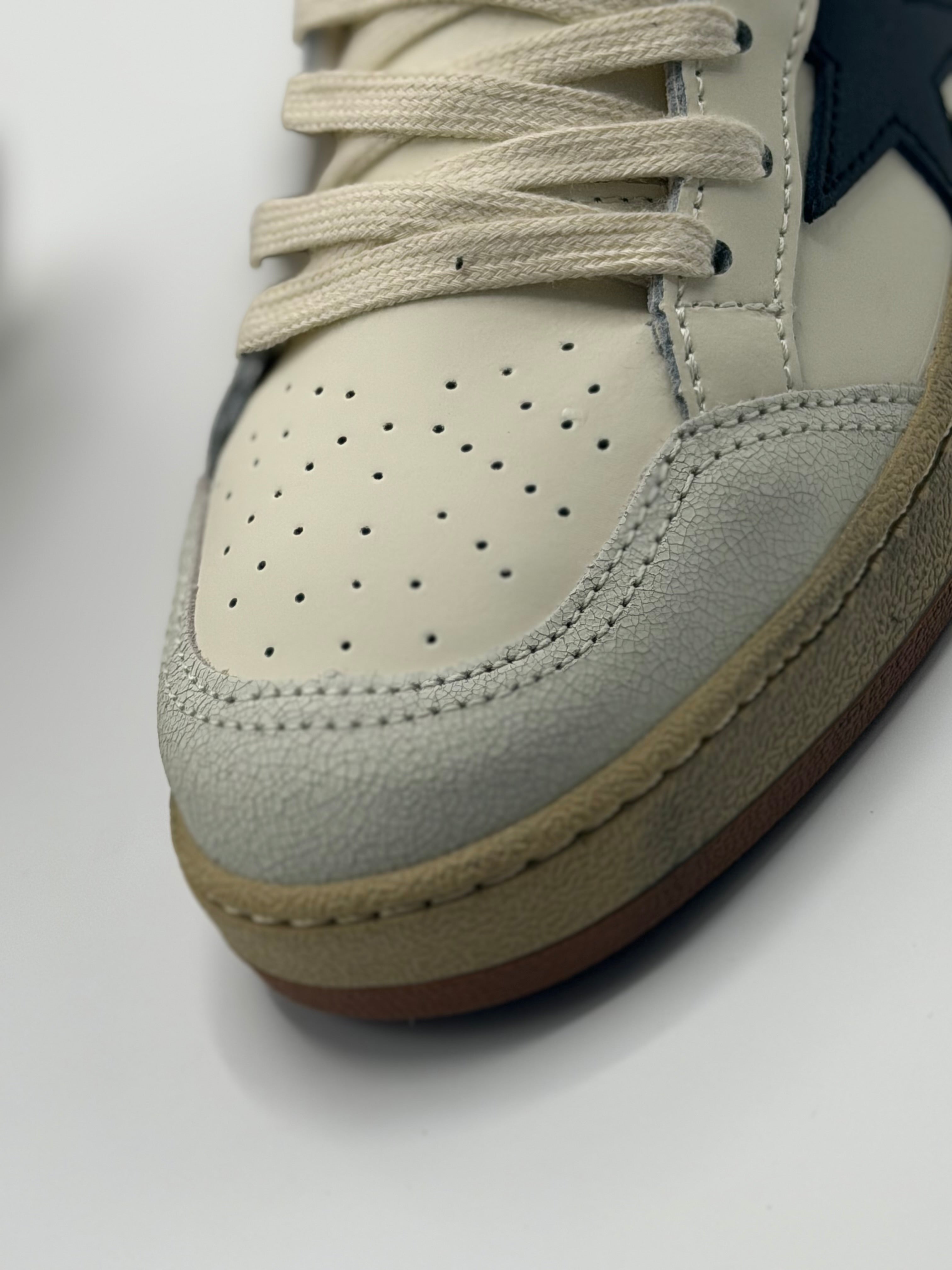 Golden Goose Ball Star “Black Star” | Beige-Negro