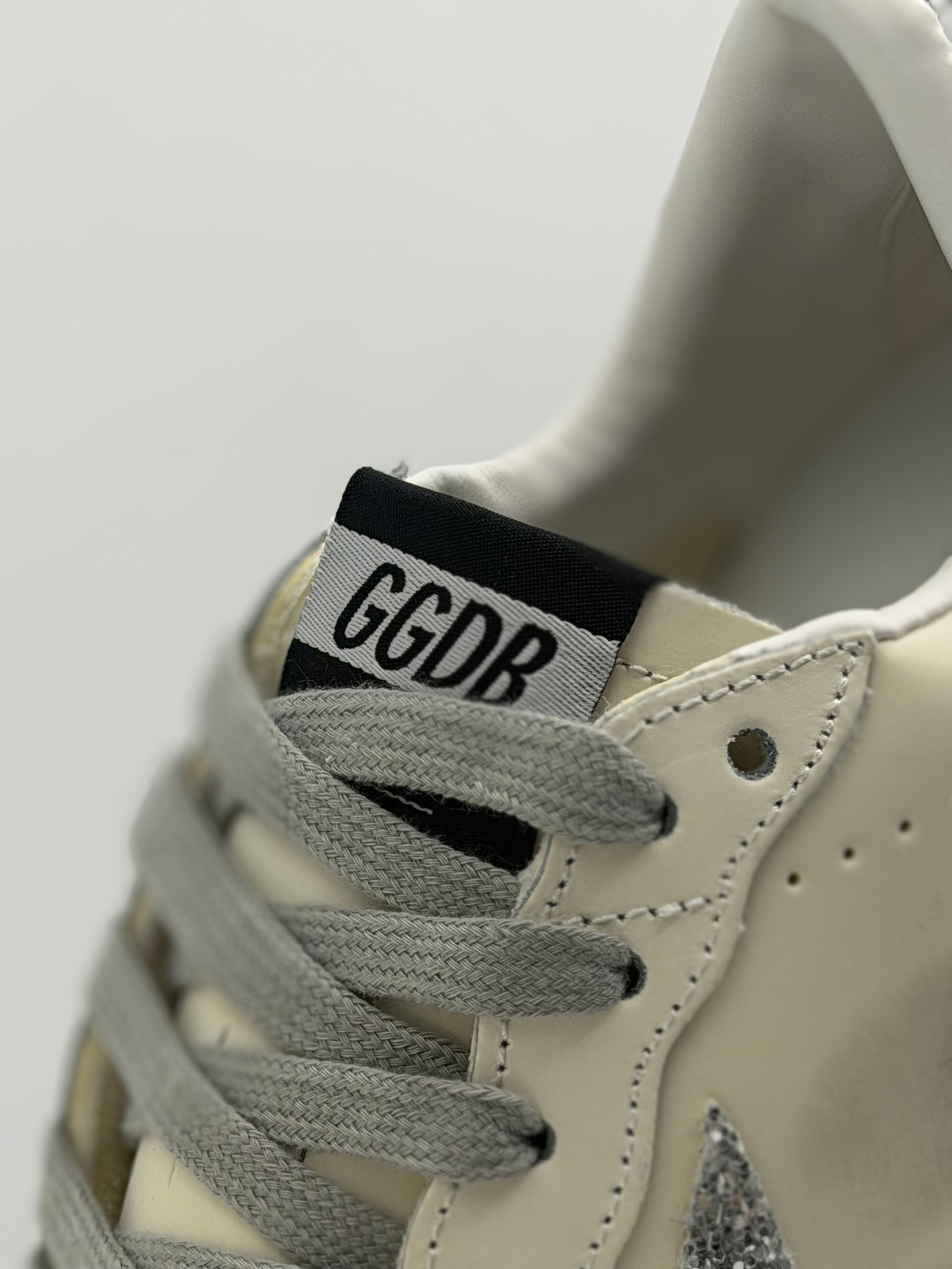 Golden Goose Super-Star “Silver Glitter” | Blanco-Plateado
