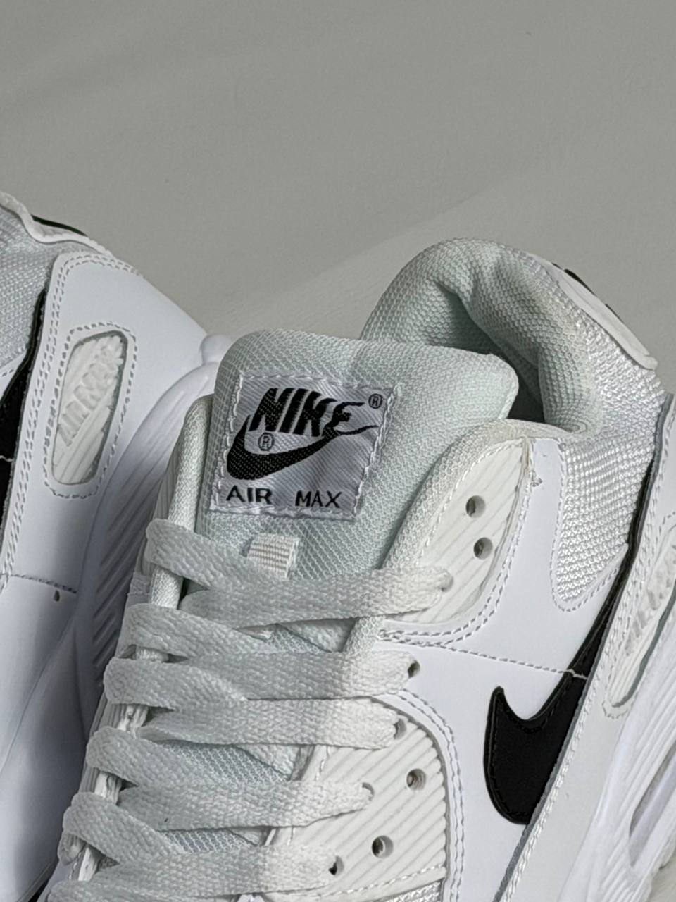 Air Max 90 "White Reptile" | Blanco-Negro