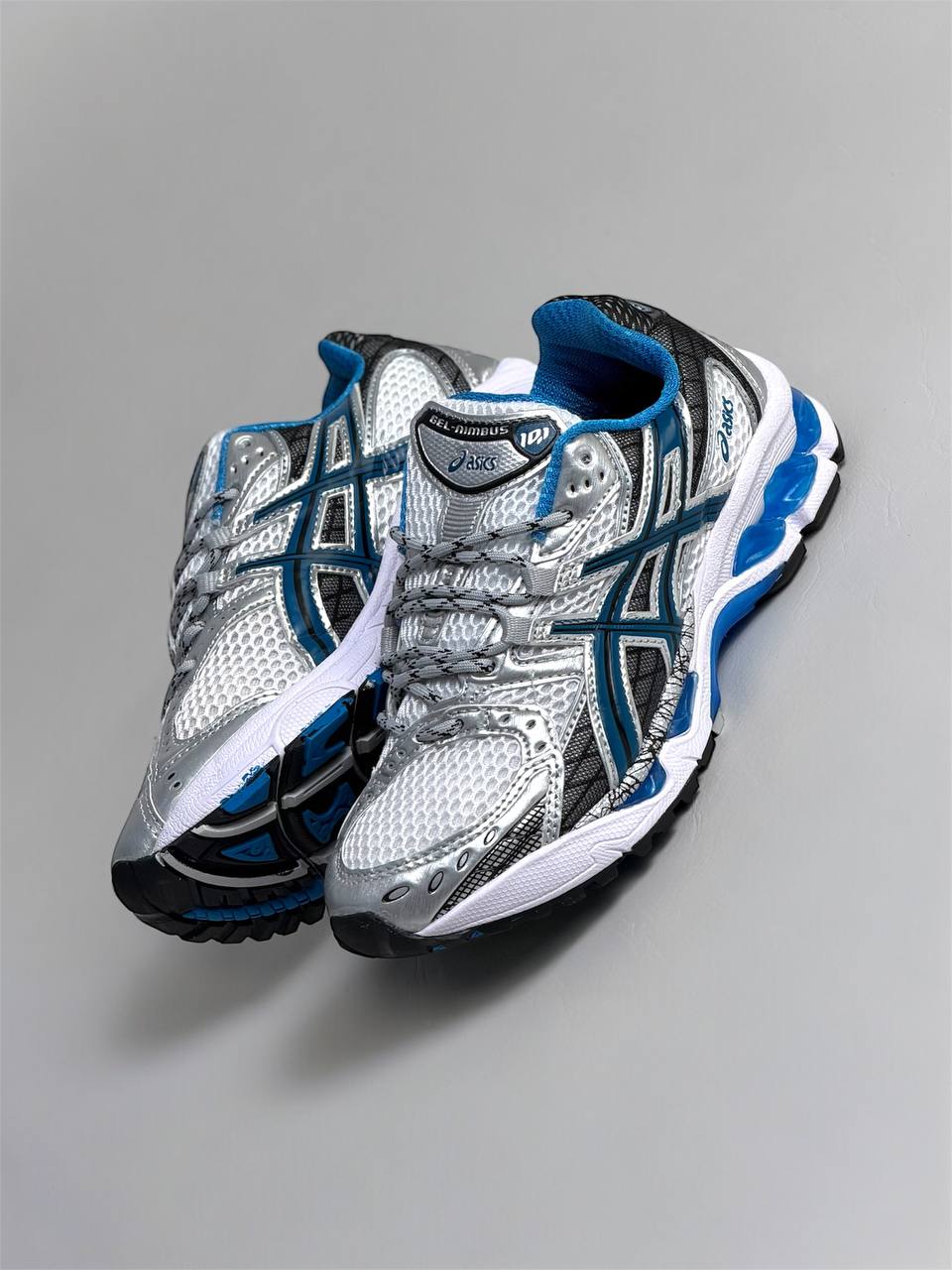 Asics Gel-Nimbus 10.1 'Cream Polar Night'  | Gris-Azul-Blanco