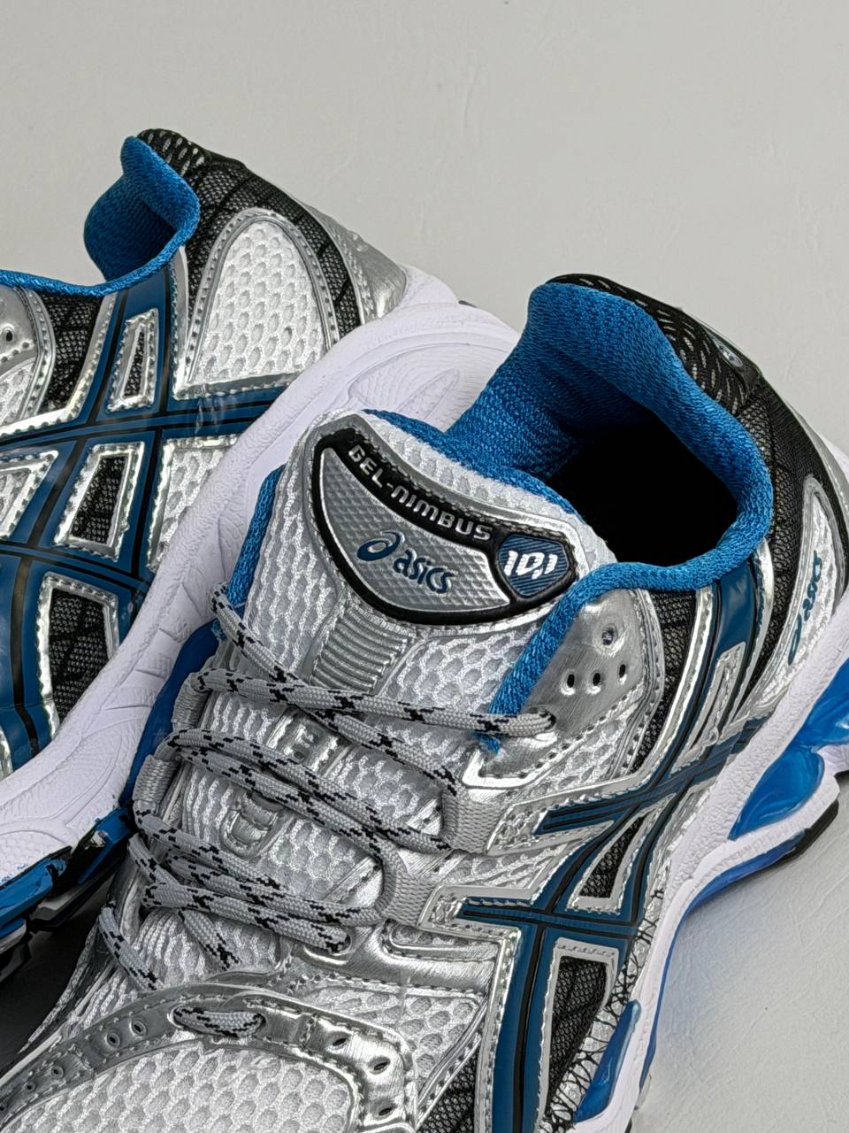 Asics Gel-Nimbus 10.1 'Cream Polar Night'  | Gris-Azul-Blanco