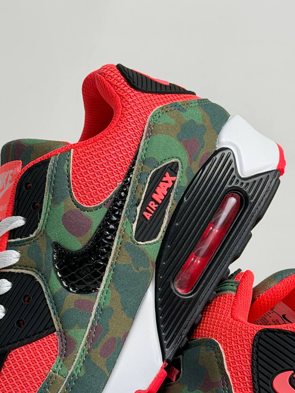 Air Max 90 "Dark Sage and Solar Red"  | Rojo-Verde
