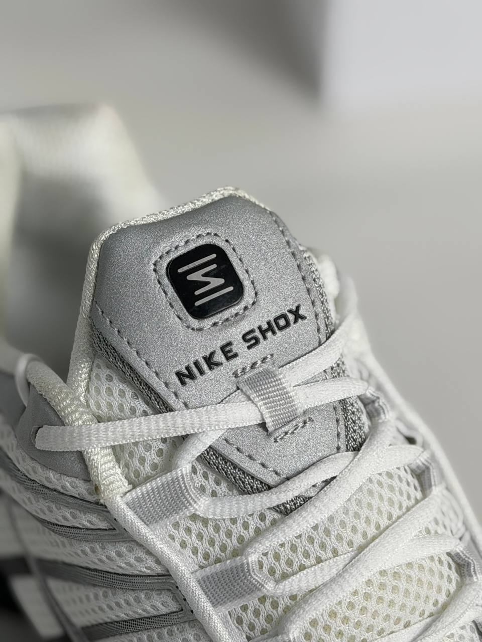 Nike Shox TL 'Metallic Silver Wolf Grey' | Blanco-Negro