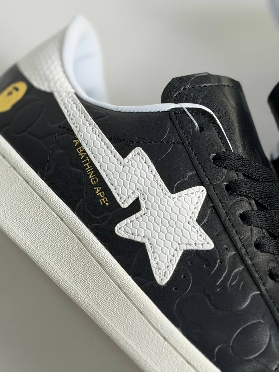 Super Star X Bape 'G—Snk' | Negro-Blanco
