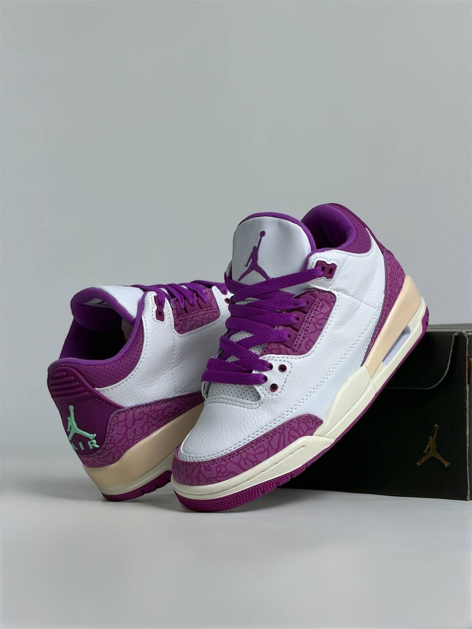 Jordan Retro 3 'Vivid Purple' | Blanco-Purpura