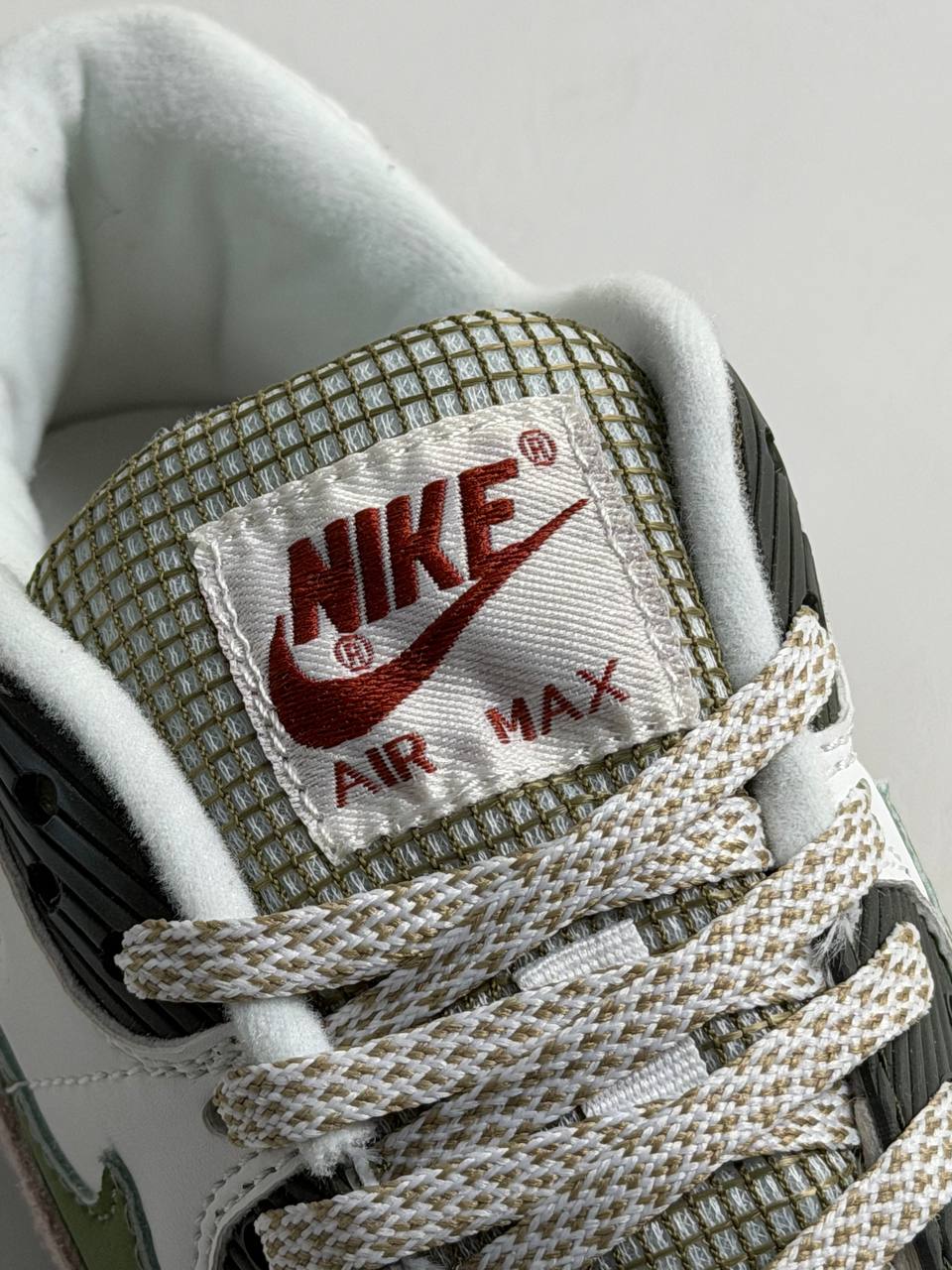 Air Max 90 'Phantom Neutral Olive' | Beige-Verde