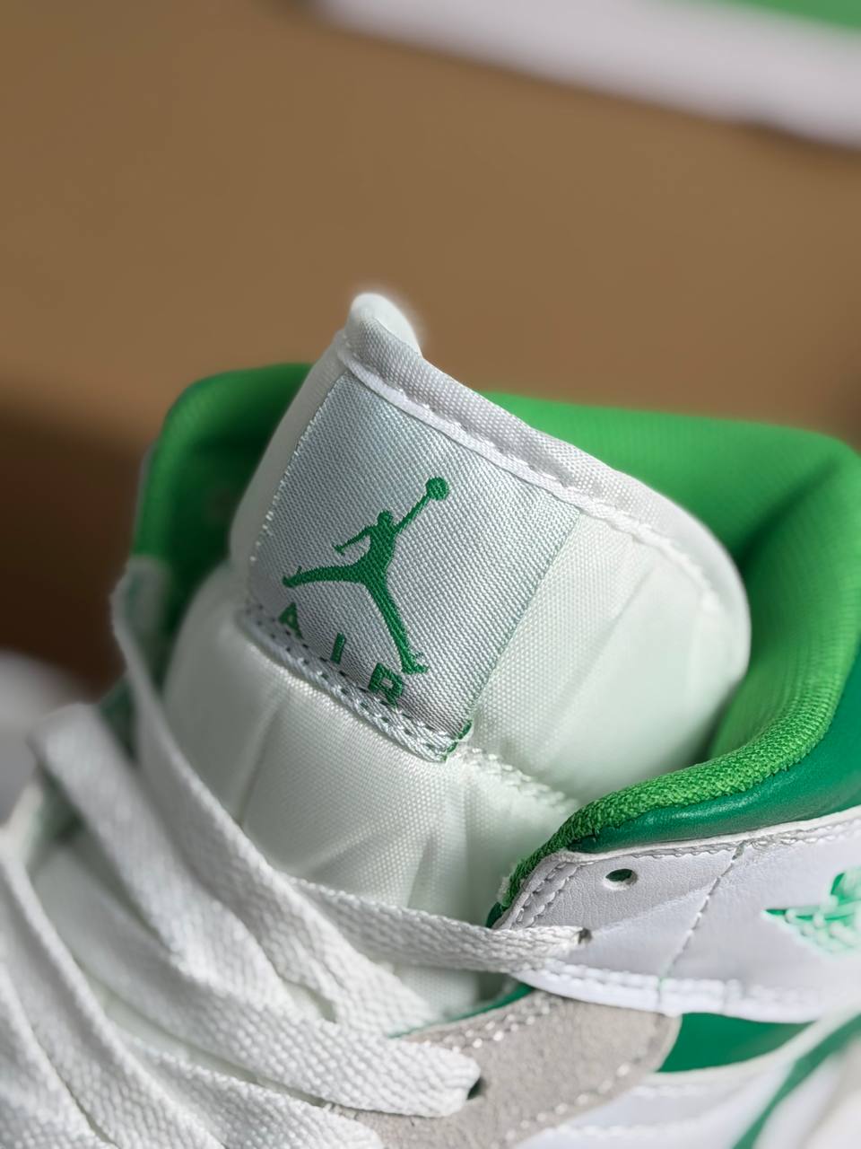 Air Jordan 1 MID SE | Blanco-Verde