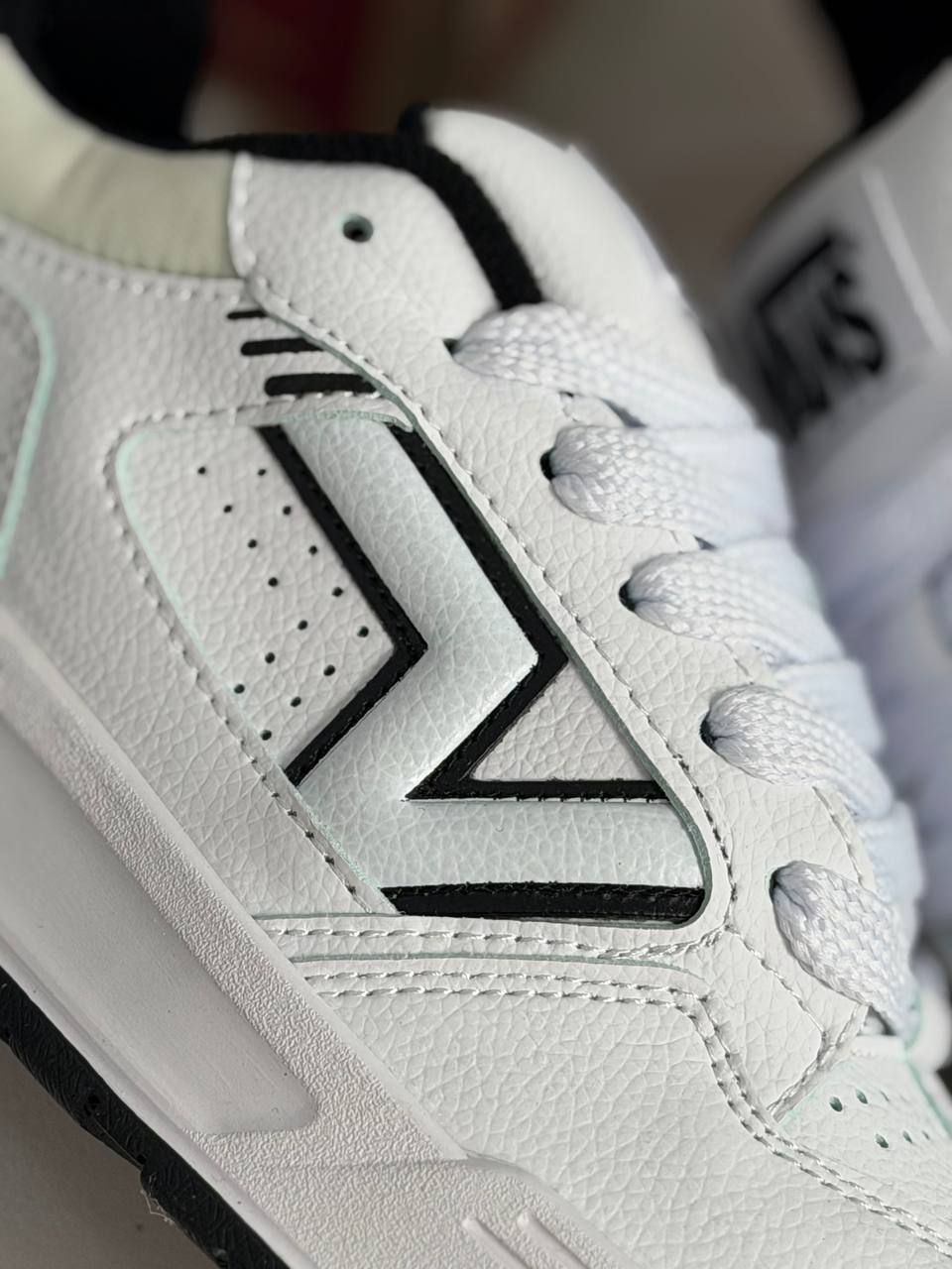 Vans Upland | Blanco-Negro