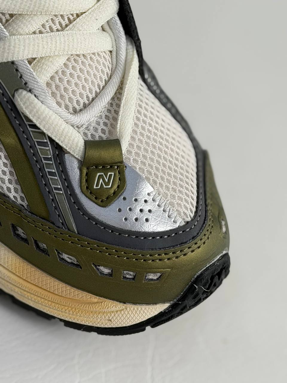 New Balance 1906A 'Olive Juice' | Verde