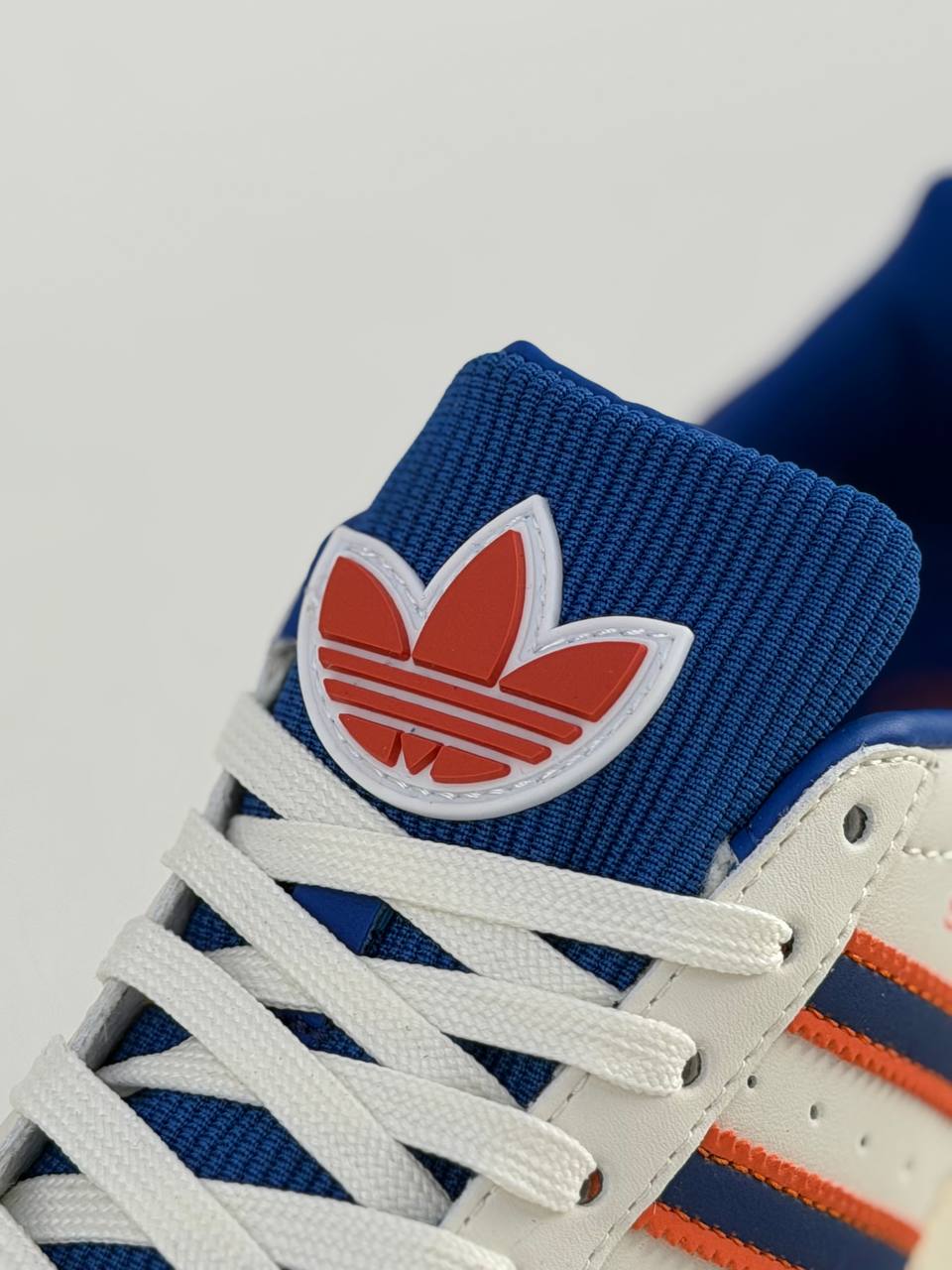Super Star 'White Royal Blue' | Blanco-Azul-Naranja