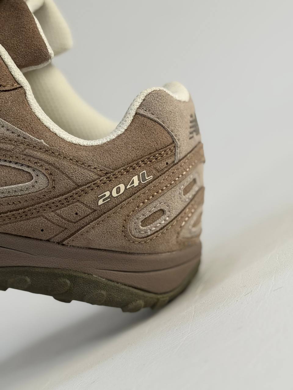 New Balance 204L Mushroom Arid Stone | Marrón