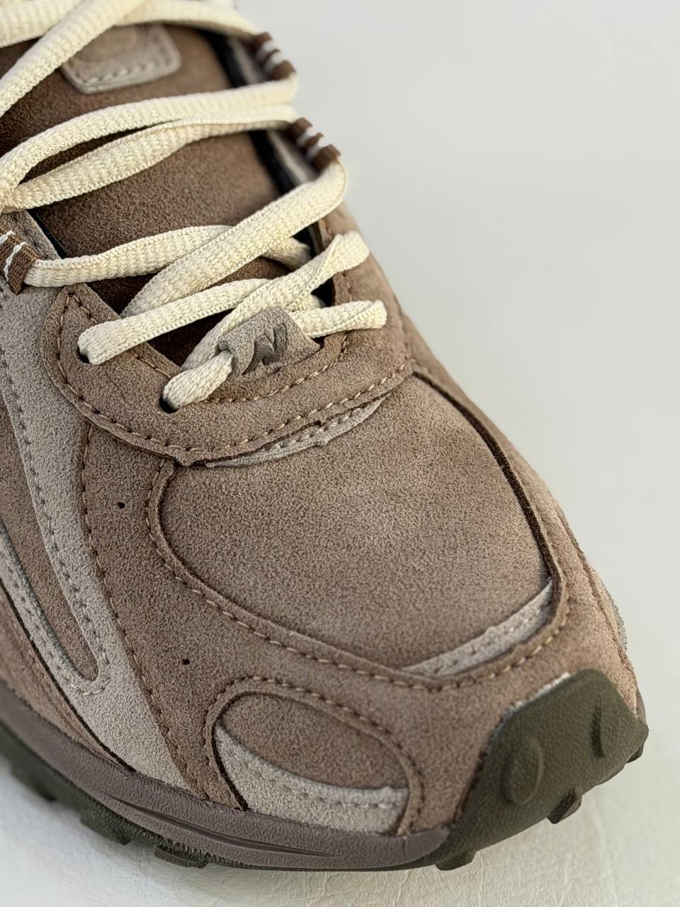 New Balance 204L Mushroom Arid Stone | Marrón