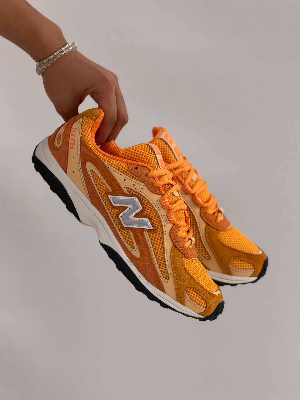 New Balance 204L x KITH | Naranja