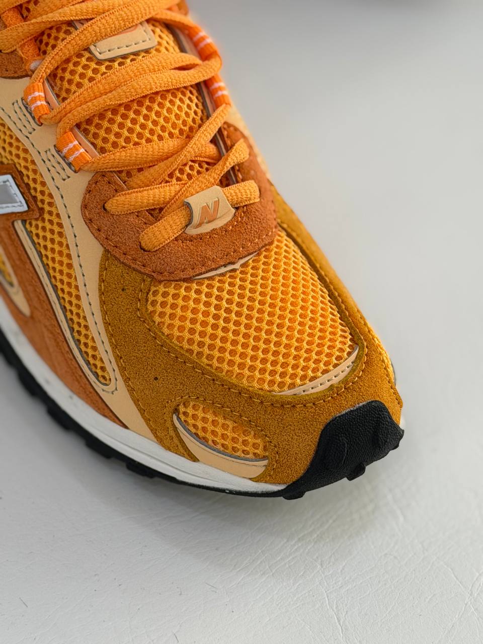 New Balance 204L x KITH | Naranja