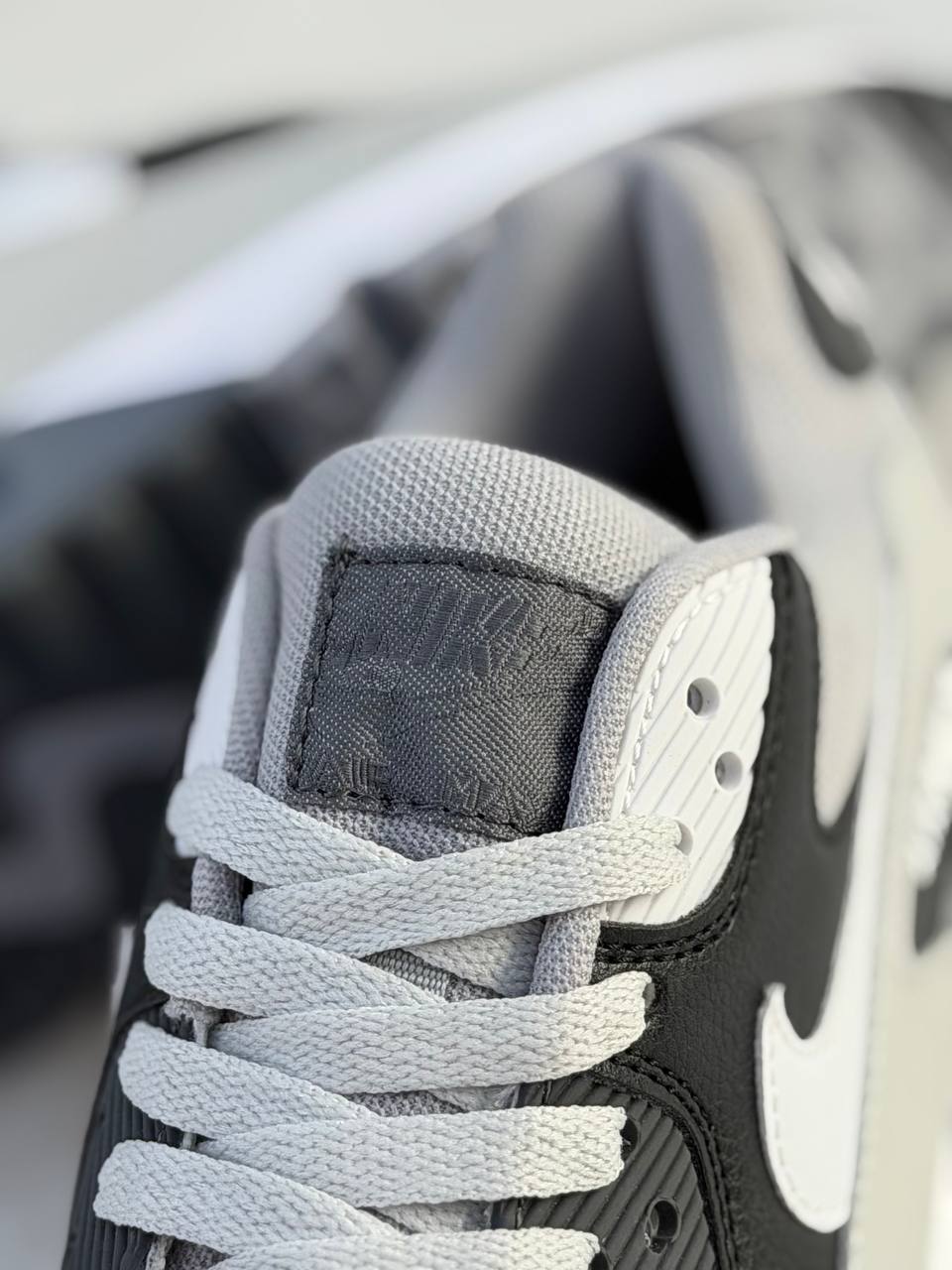 Air Max 90 Essential Wolf | Gris-Blanco