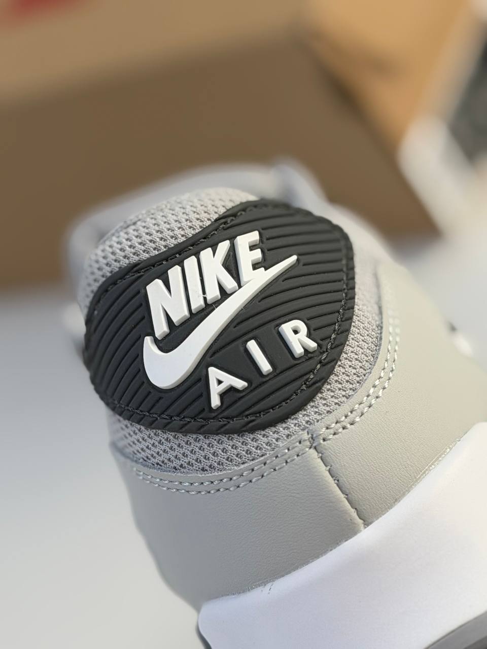 Air Max 90 Essential Wolf | Gris-Blanco