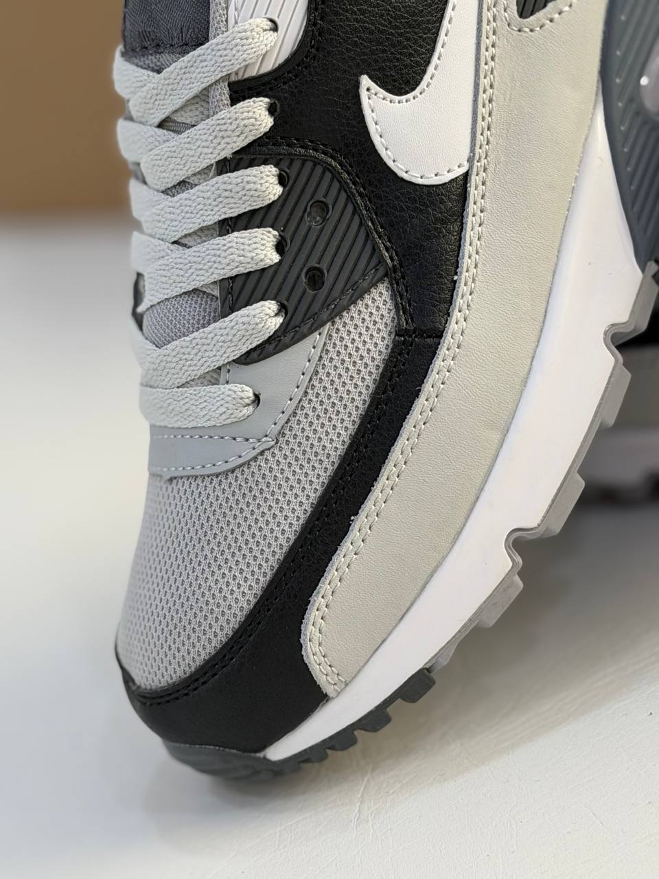 Air Max 90 Essential Wolf | Gris-Blanco