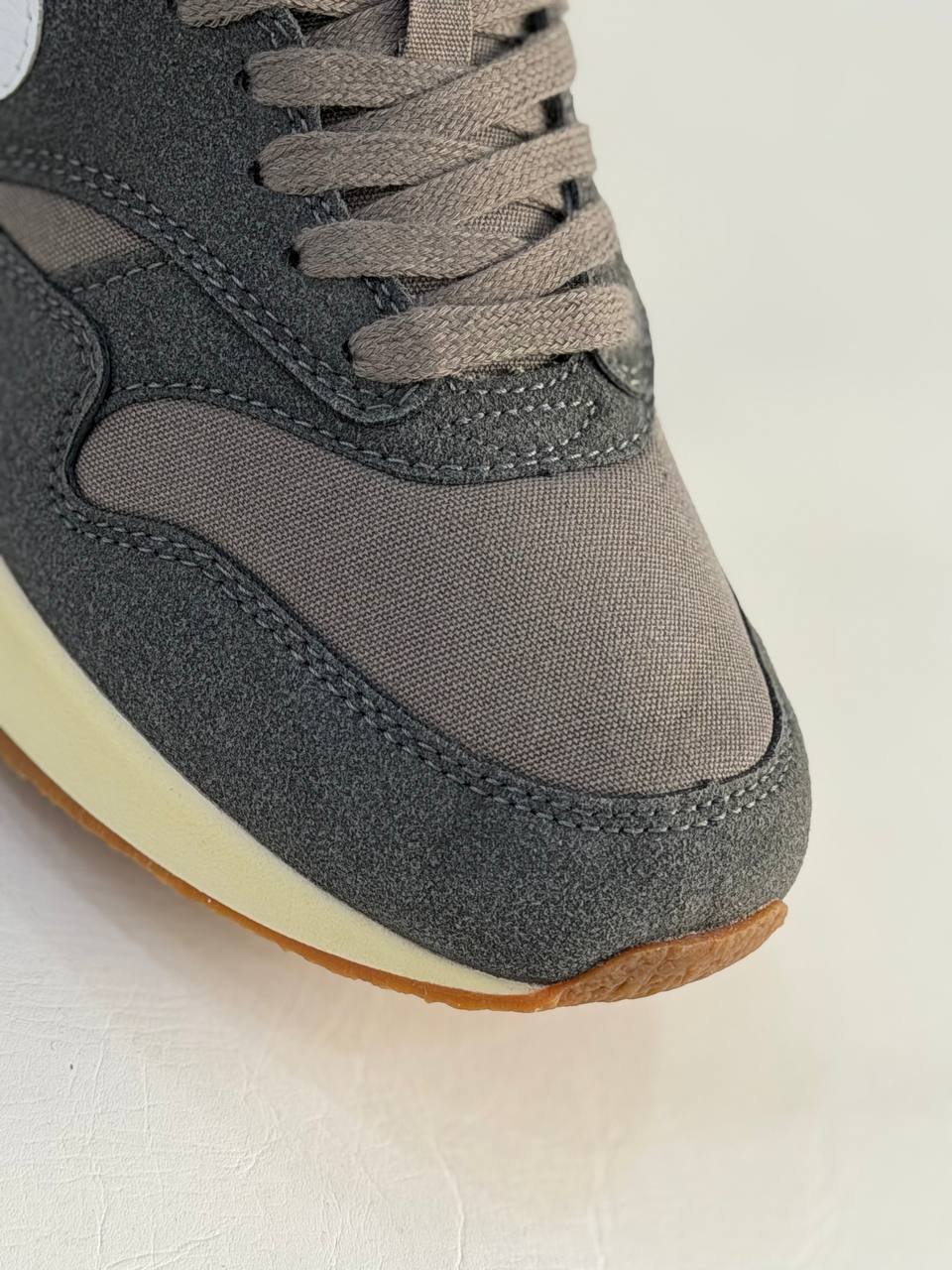 Air Max 1 Premium Low Crepe - Soft Grey | Marrón