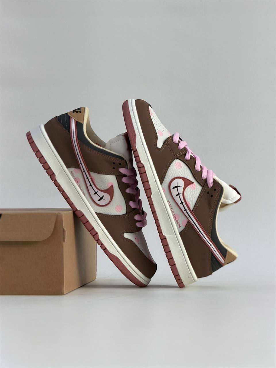 Nike Dunk Low "Smokey Mauve" | Marrón-Rosa