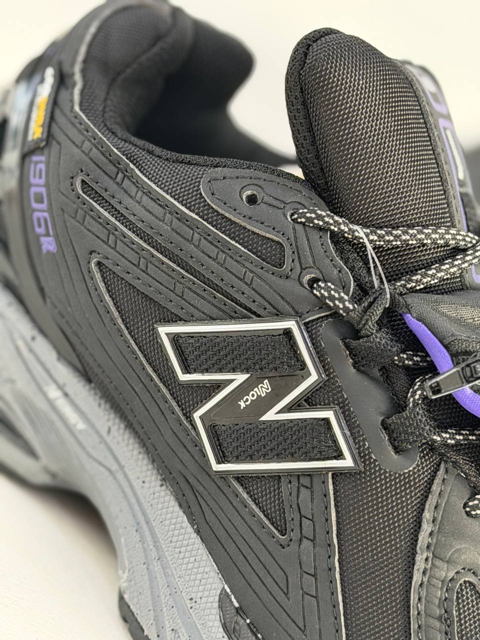 New Balance 1906R - Black / Prism Purple / Castlerock – Kith. | Púrpura-Negro