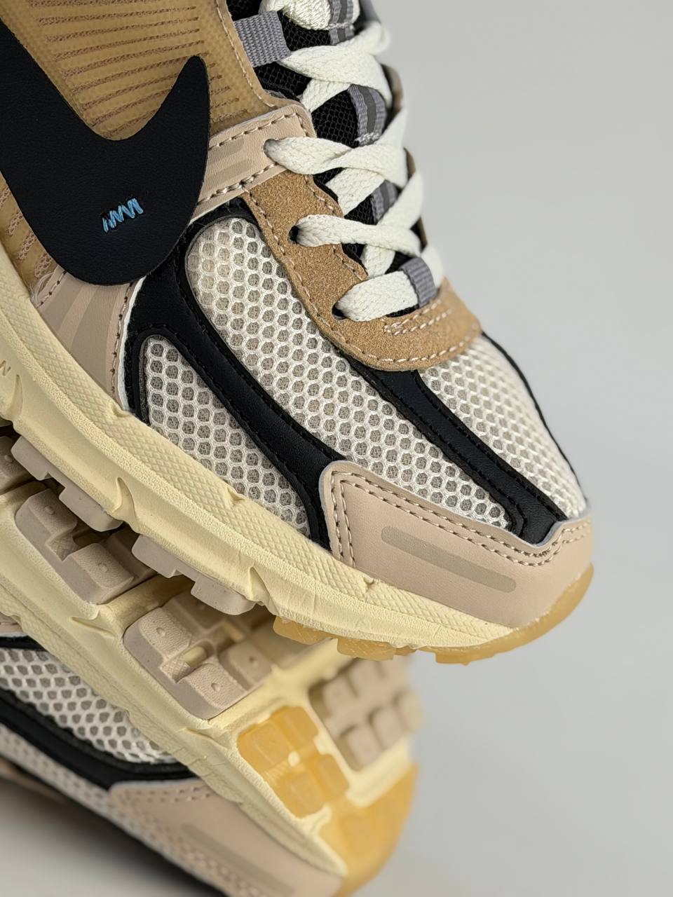 Nike Zoom Vomero 5 X Off White | Beige