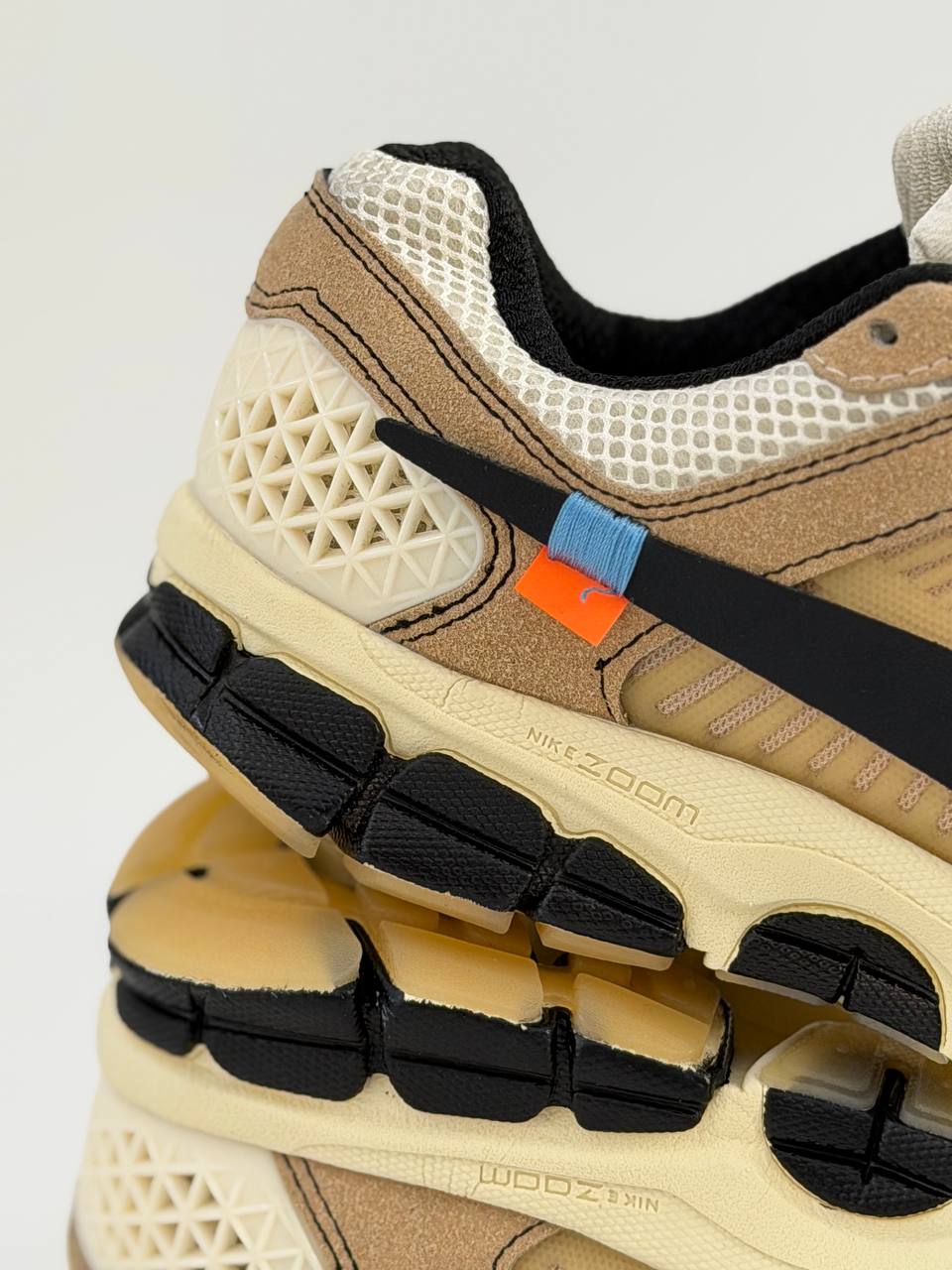 Nike Zoom Vomero 5 X Off White | Beige