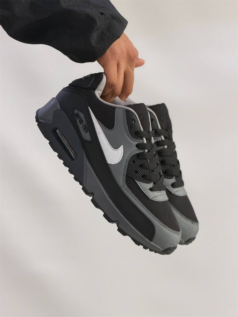 Air Max 90 GORE-TEX Dark Smoke | Gris-Negro