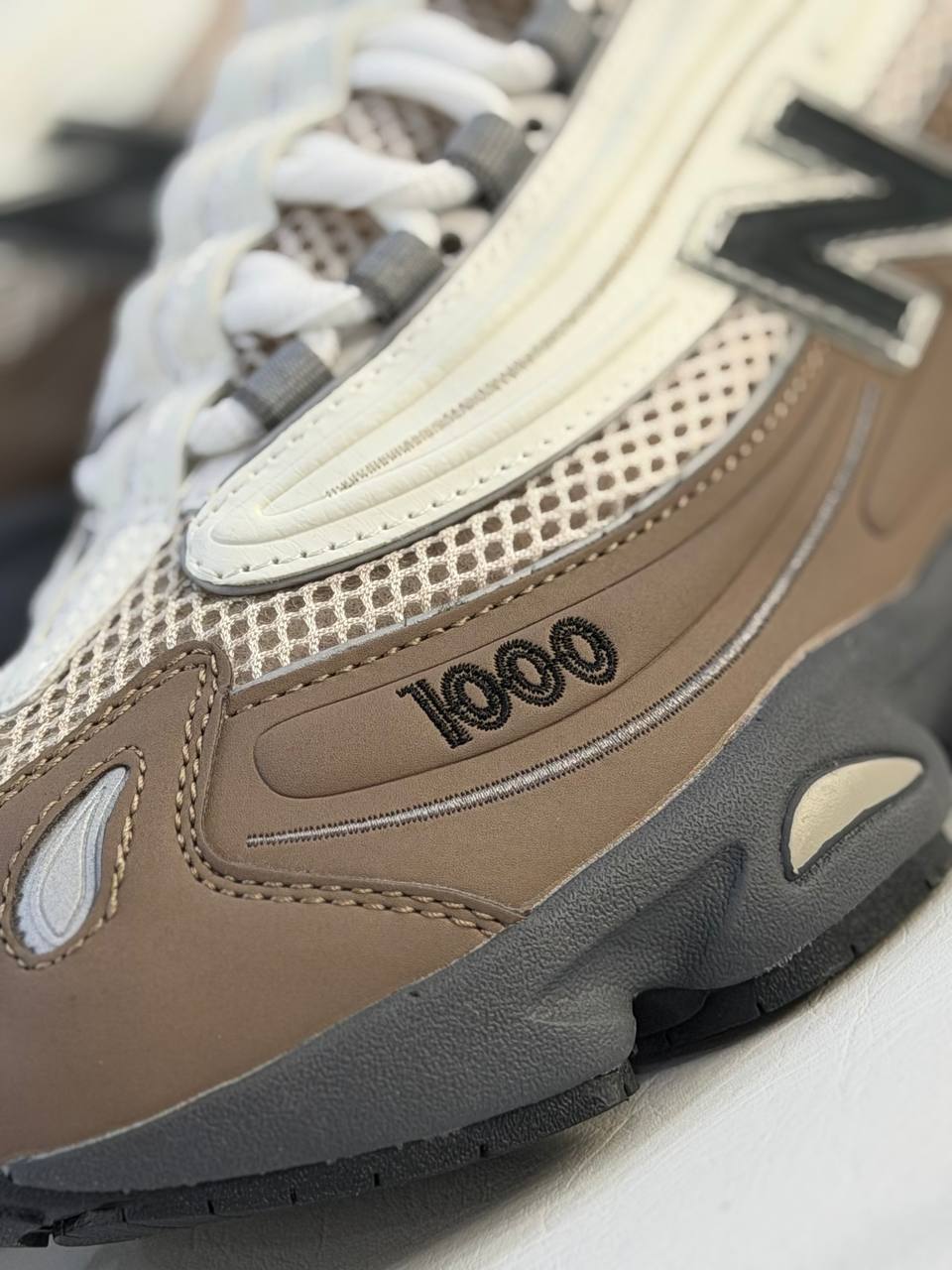 New Balance 1000 Mushroom | Marrón