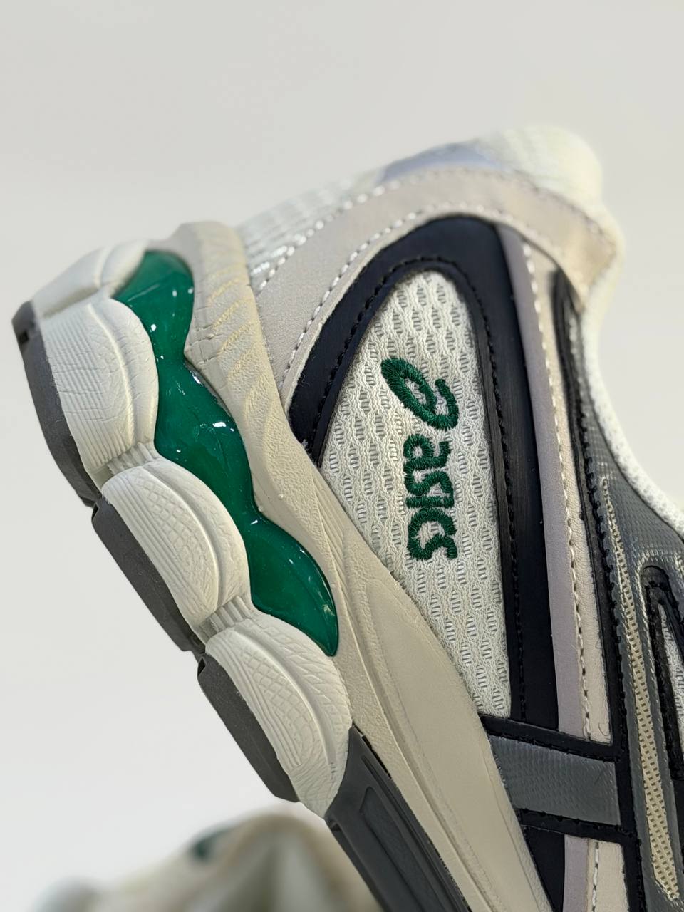 ASICS Gel NYC 2055 Pale Oak Truffle Grey | Verde-Beige