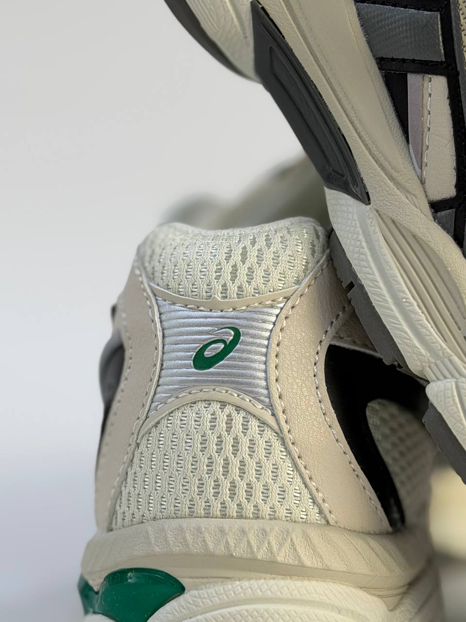ASICS Gel NYC 2055 Pale Oak Truffle Grey | Verde-Beige