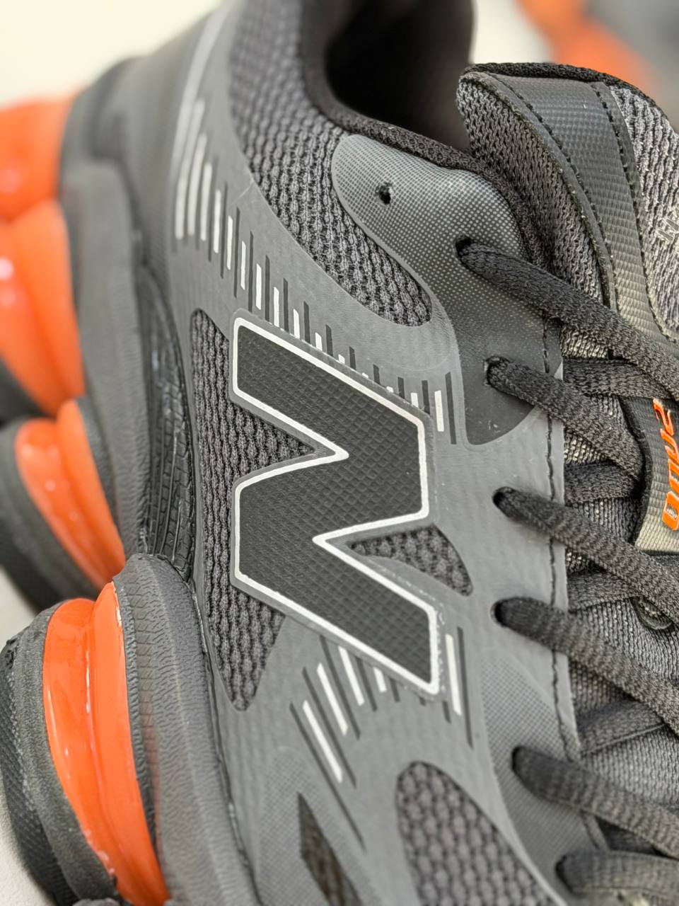 New Balance 2000 | Naranja-Negro