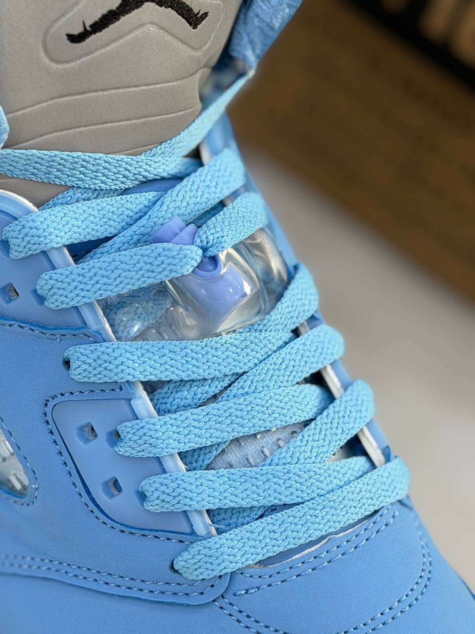 Air Jordan Retro 5 “UNC” | Azul