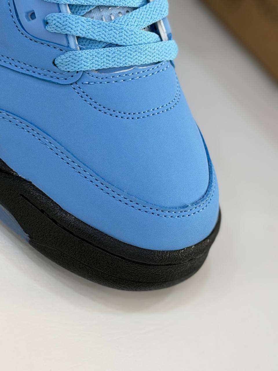 Air Jordan Retro 5 “UNC” | Azul