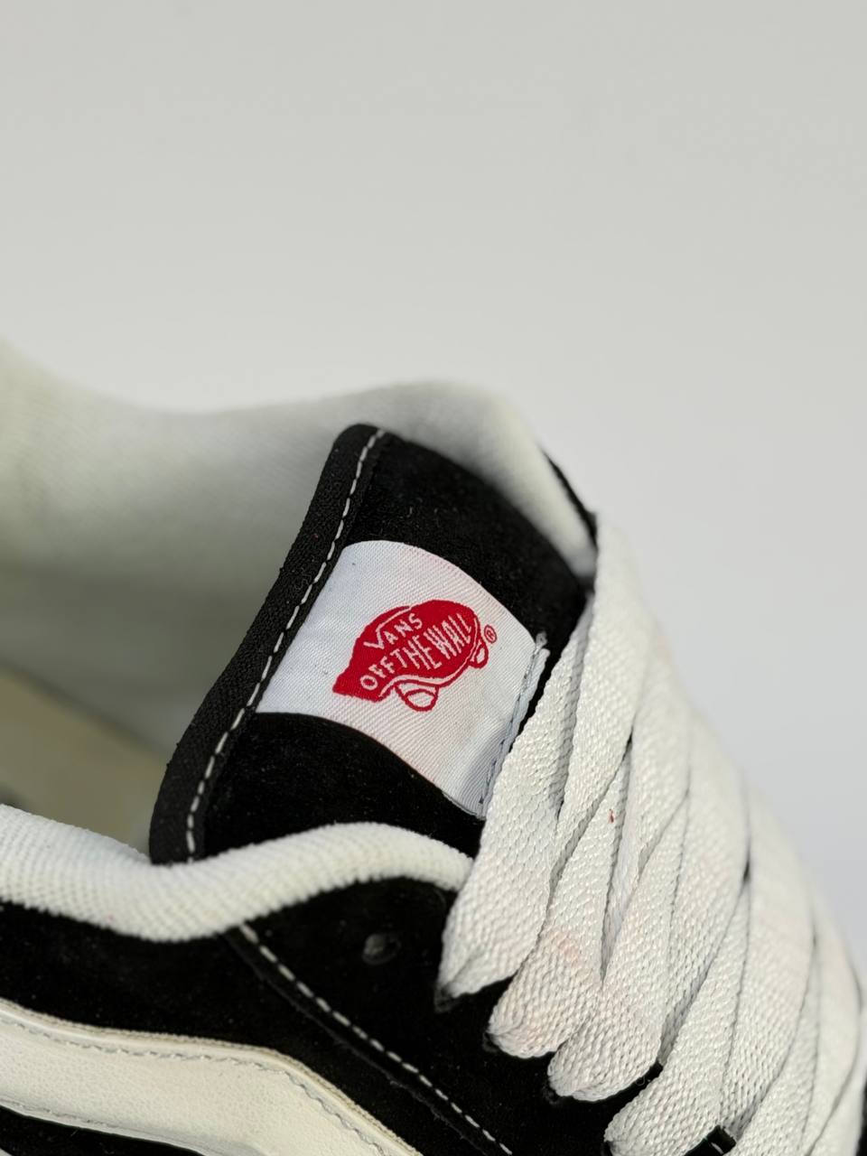 Vans Knu Skool | Negro-Blanco