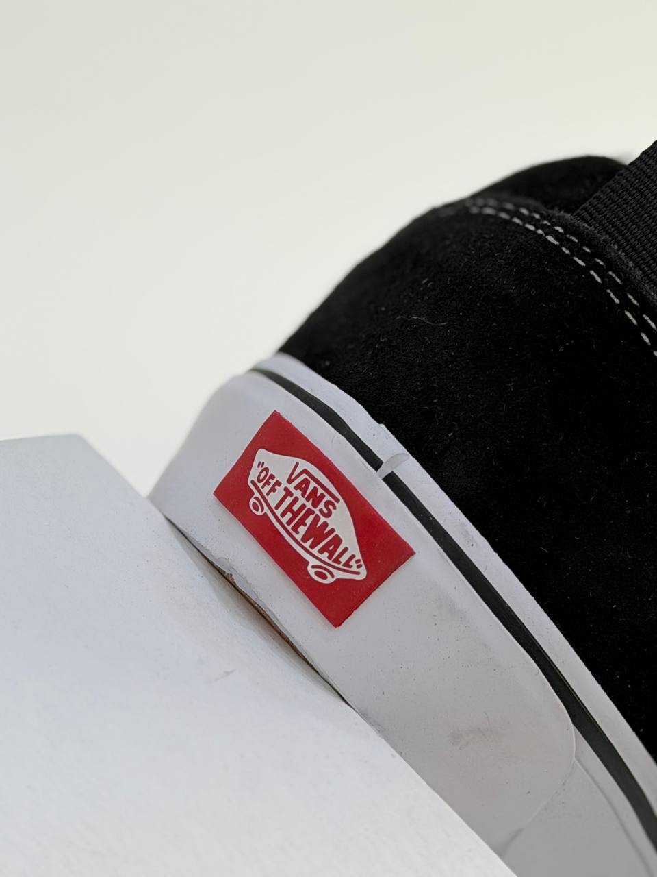 Vans Knu Skool | Negro-Blanco