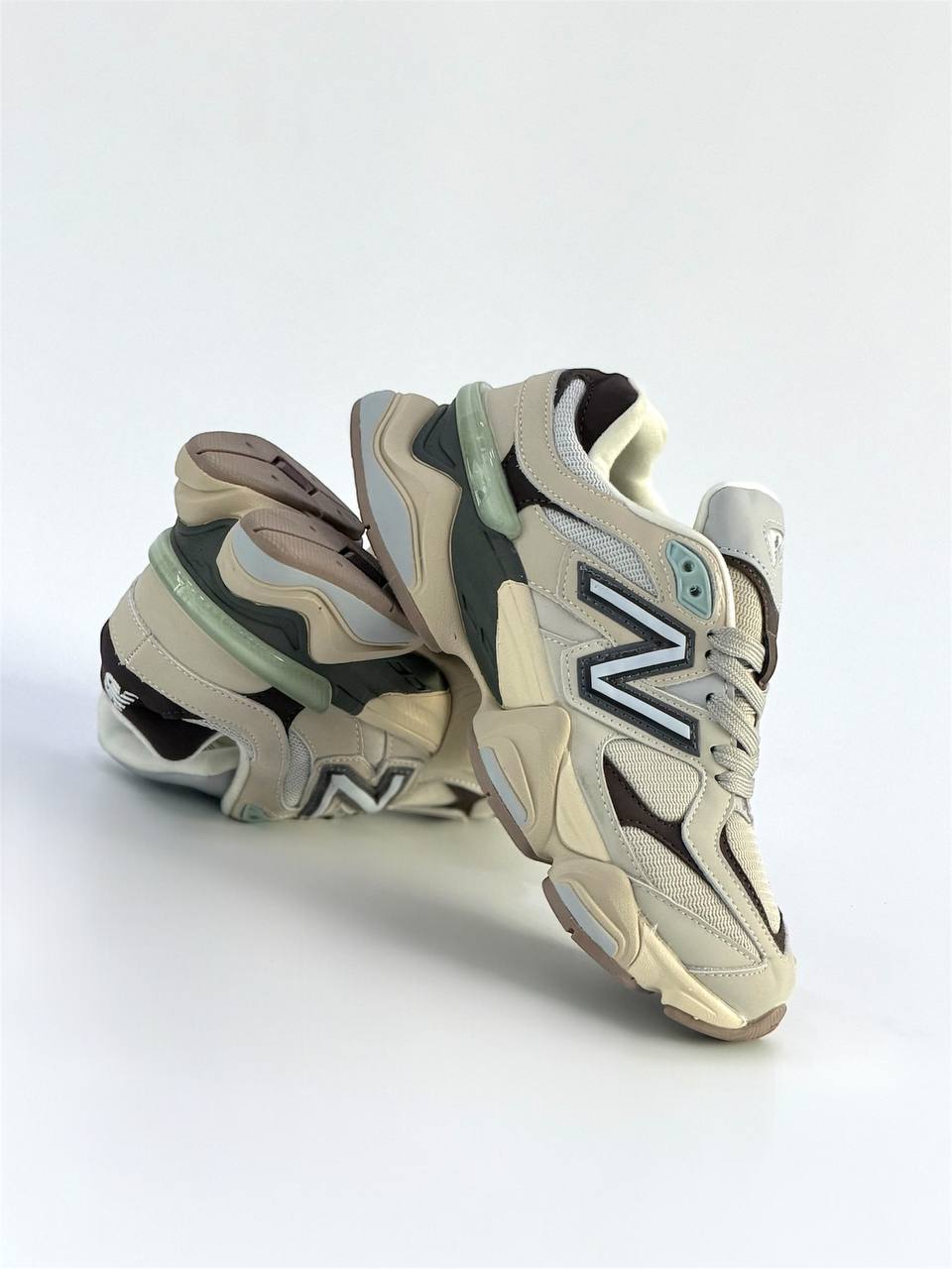 New Balance 9060 “Cocoa” | Beige