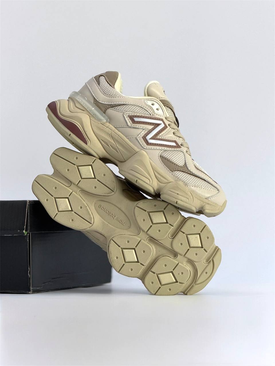 New Balance 9060 "Bone Sparrow" | Beige