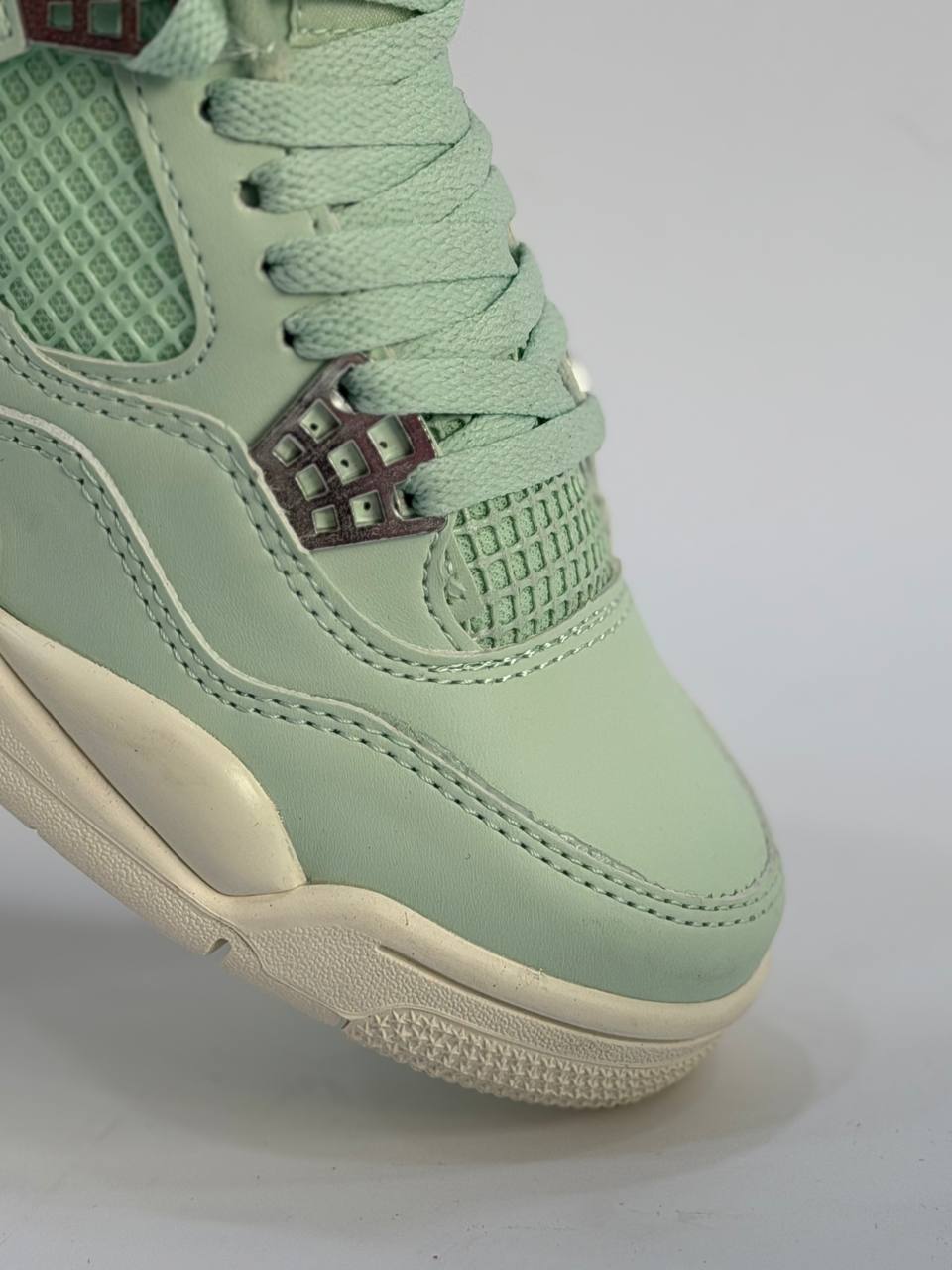 Air Jordan Retro 4 'Seafoam Sail' | Verde