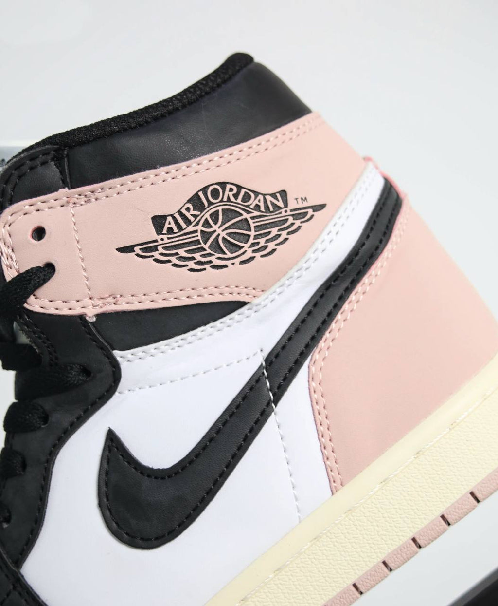 Air Jordan Retro 1 'High OG NRG' | Negro-Blanco-Rosa