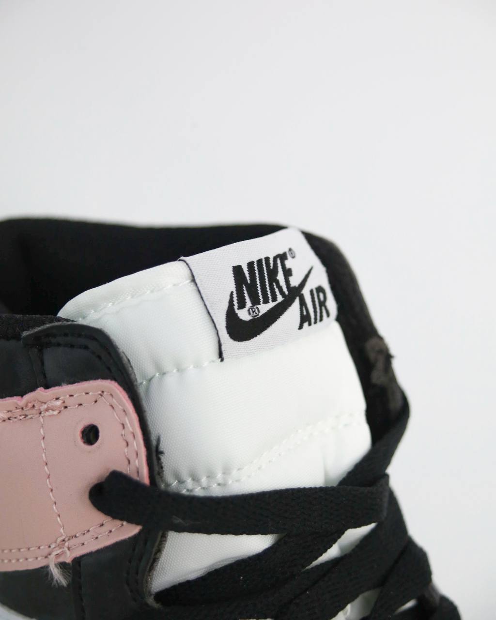 Air Jordan Retro 1 'High OG NRG' | Negro-Blanco-Rosa