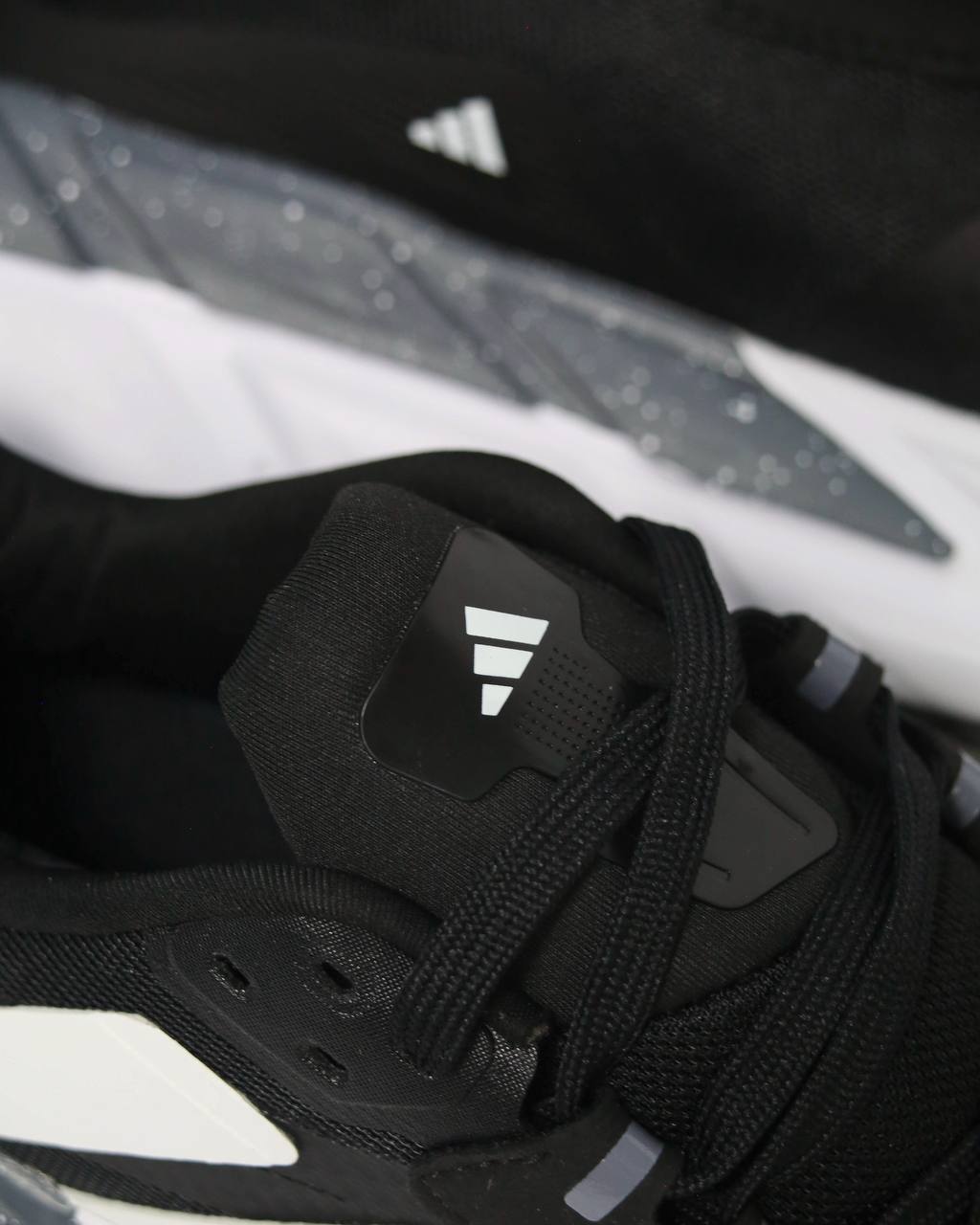Adidas Adistar CS | Negro - Blanco