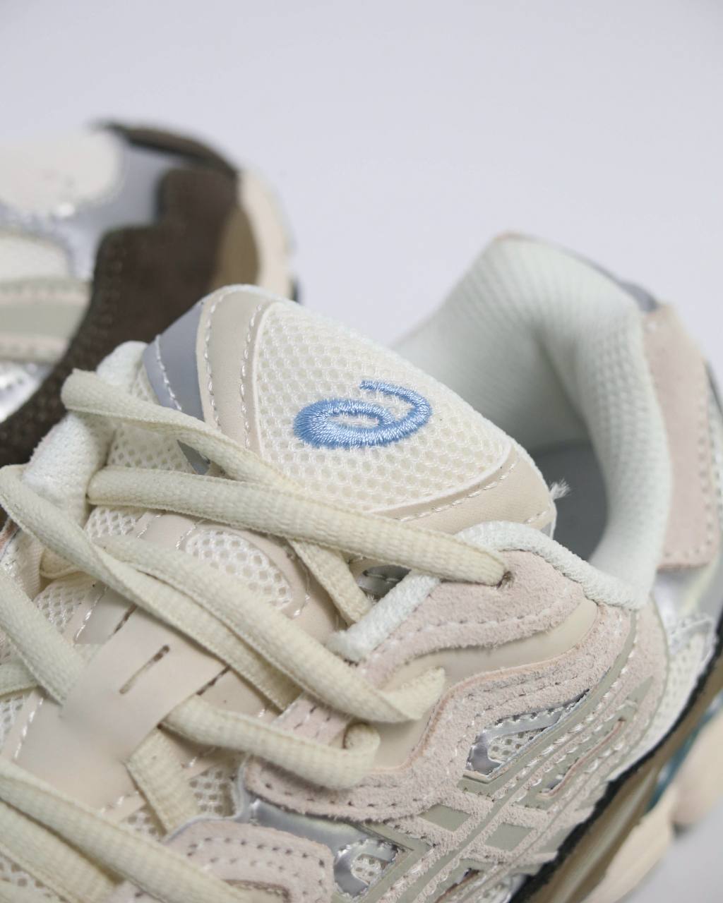 ASICS GEL-NYC Cream | Beige-Marrón