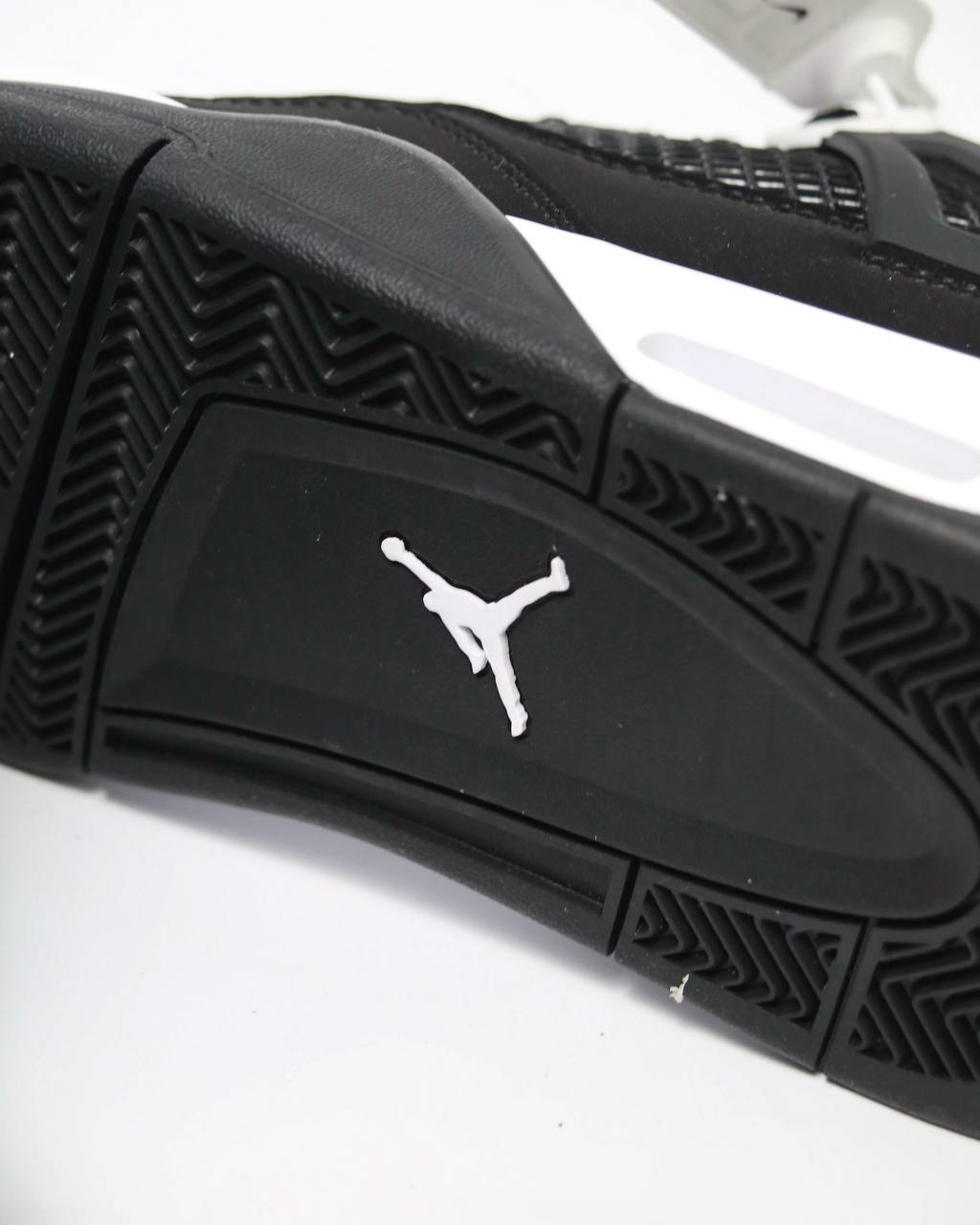 Jordan Retro 4 'White Thunder'| Negro-Blanco