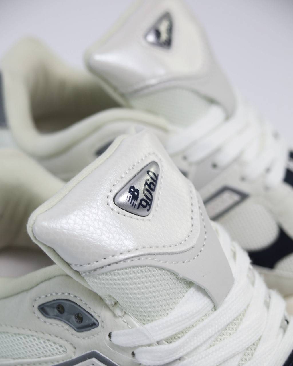 New Balance 9060 Navy | Blanco