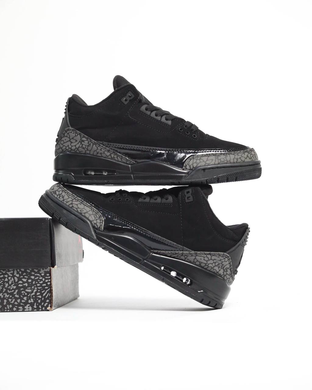 Air Jordan Retro 3 Black Cat | Negro