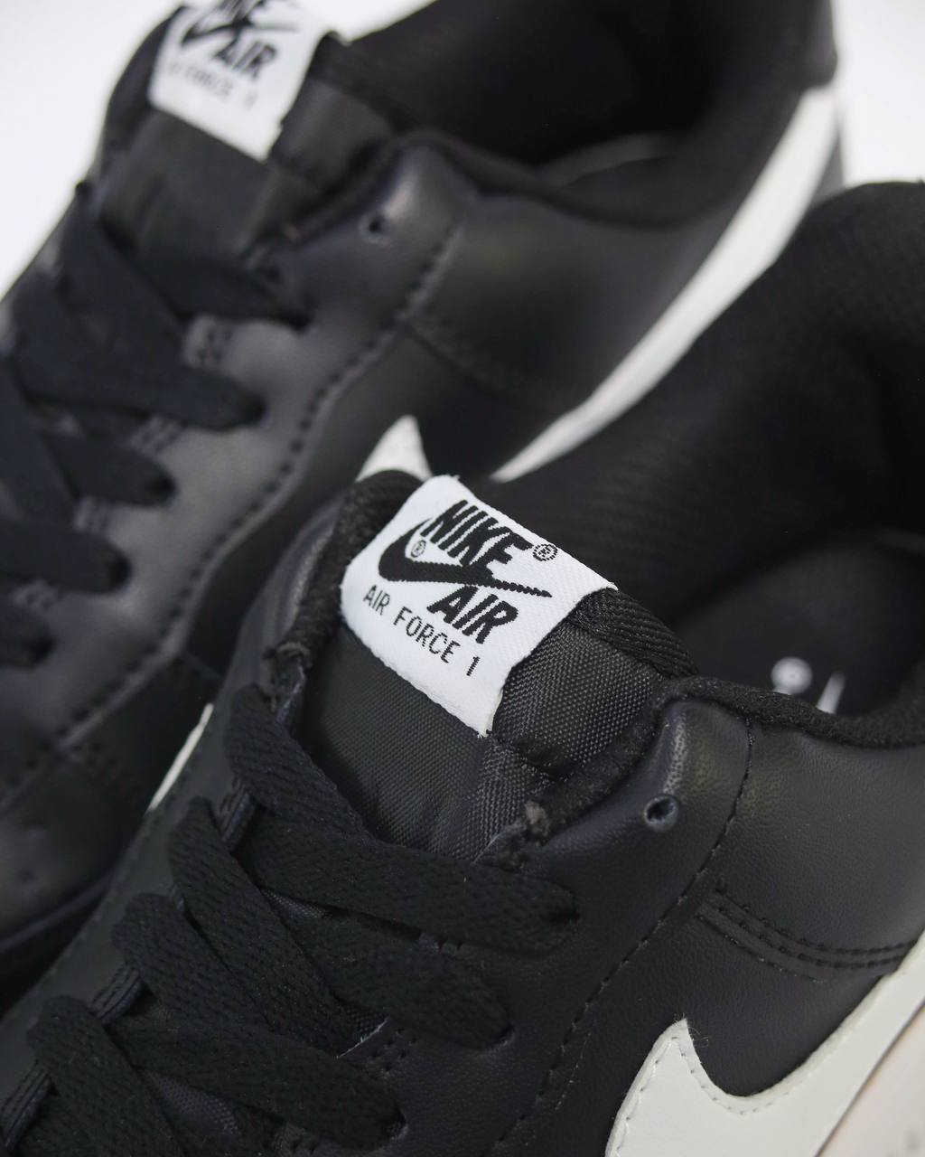 Nike Air Force 1 '07 Premium | Negro-Blanco