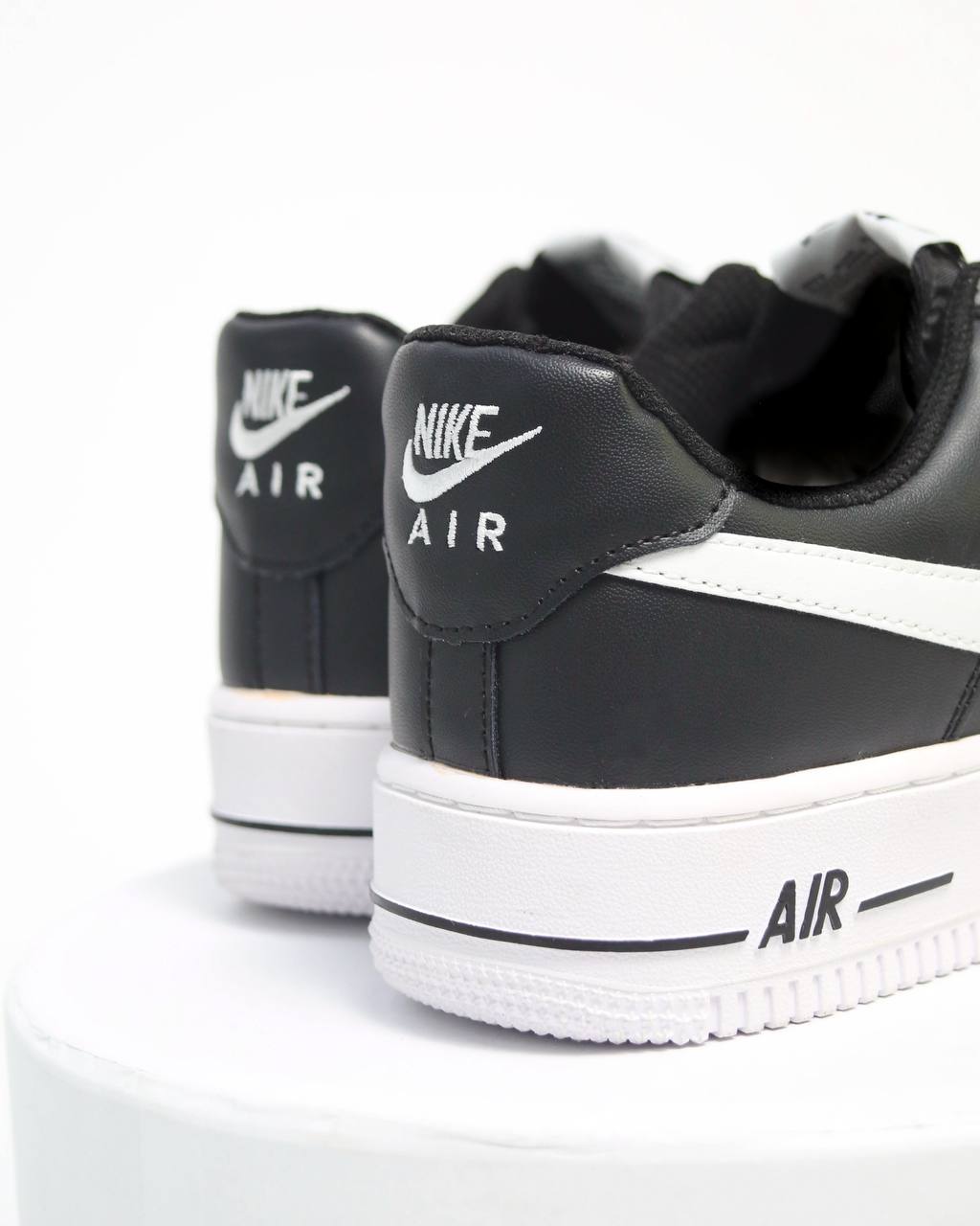 Nike Air Force 1 '07 Premium | Negro-Blanco