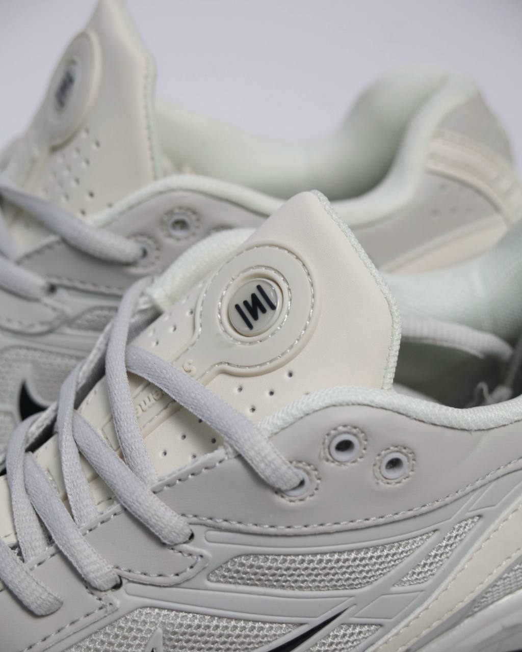 Nike Shox Ride 2 Light Bone Metallic Black | Beige-Negro