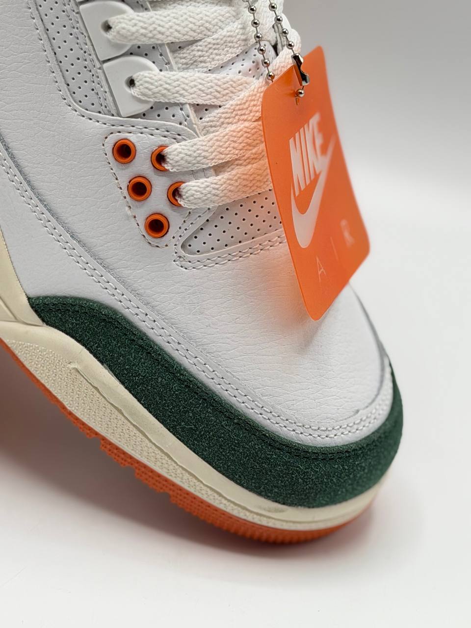 Air Jordan Retro 3 SP SoleFly Miami | Blanco-Naranja-Verde